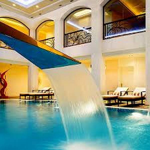 INDOOR SWIMMING POOL-HOLIDAY INN TAGANSKY MOSCOW